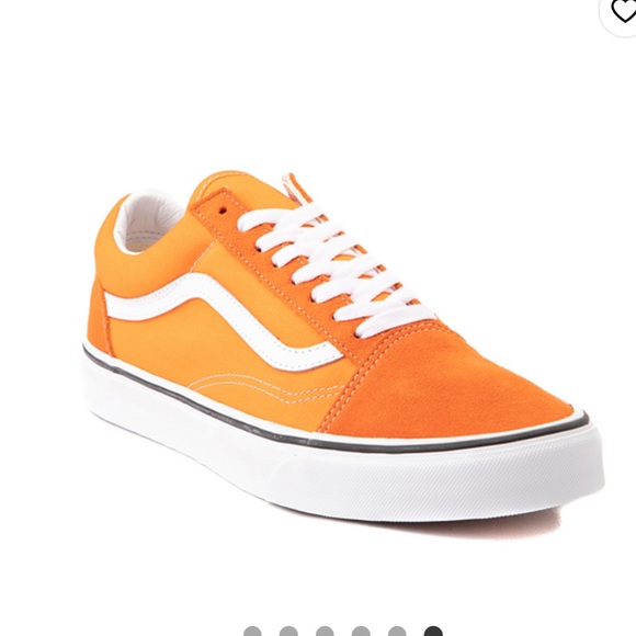 Vans - Picture 1 of 4